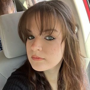 Meet your Posher, Kaitlyn